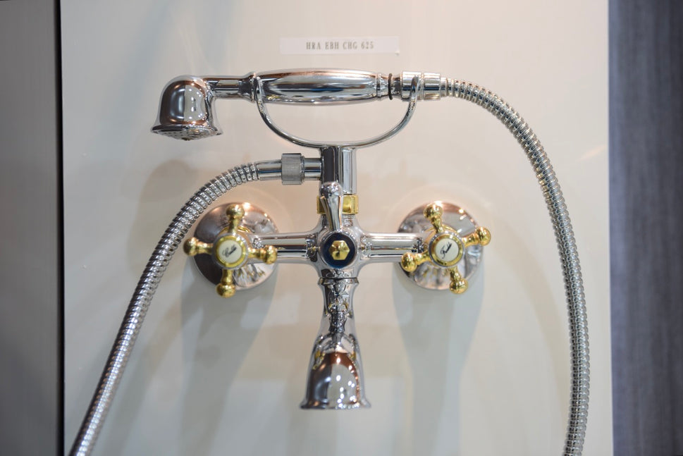 خلاط شاور مكشوف بدش يدوي كروم ذهبي