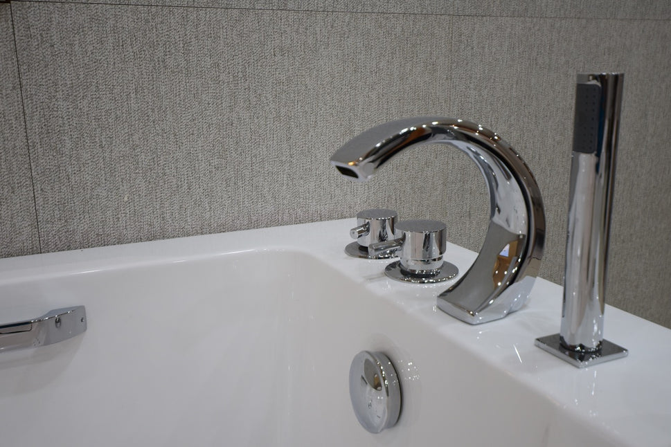 جاكوزى Jacuzzi