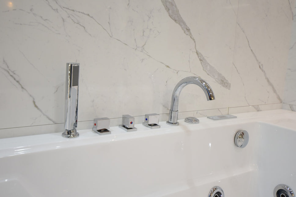 جاكوزى Jacuzzi